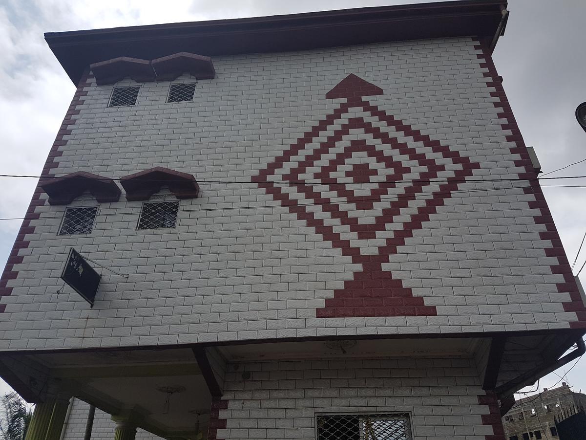 Hotel Kdv Bonaberi Exterior photo