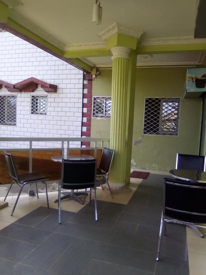 Hotel Kdv Bonaberi Exterior photo