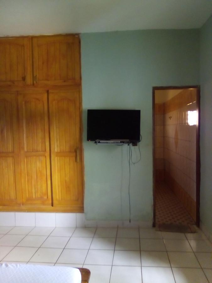 Hotel Kdv Bonaberi Exterior photo